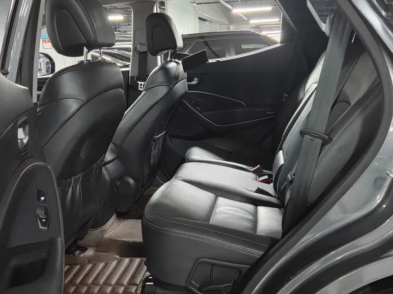 Hyundai Santa fe 2.0 4WD PREMIUM, снимка 11 - Автомобили и джипове - 56354140