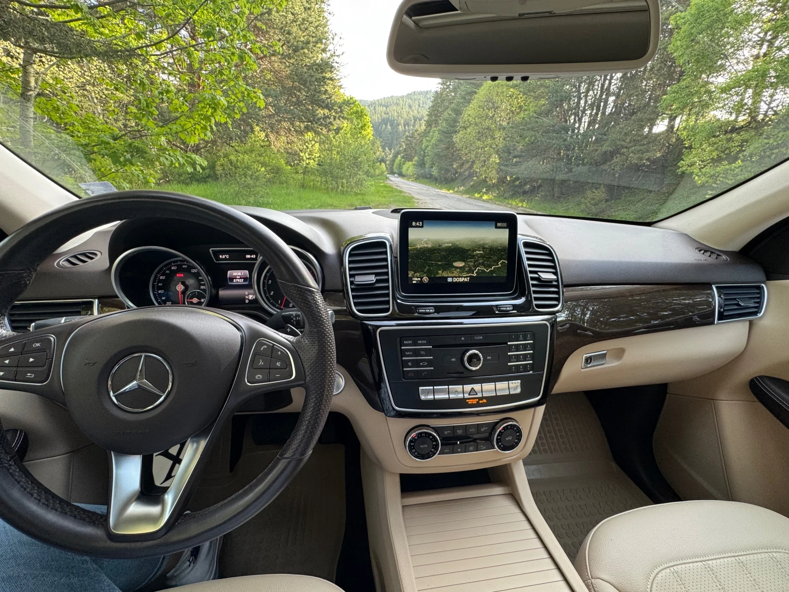 Mercedes-Benz GLE 350, снимка 12 - Автомобили и джипове - 54078272