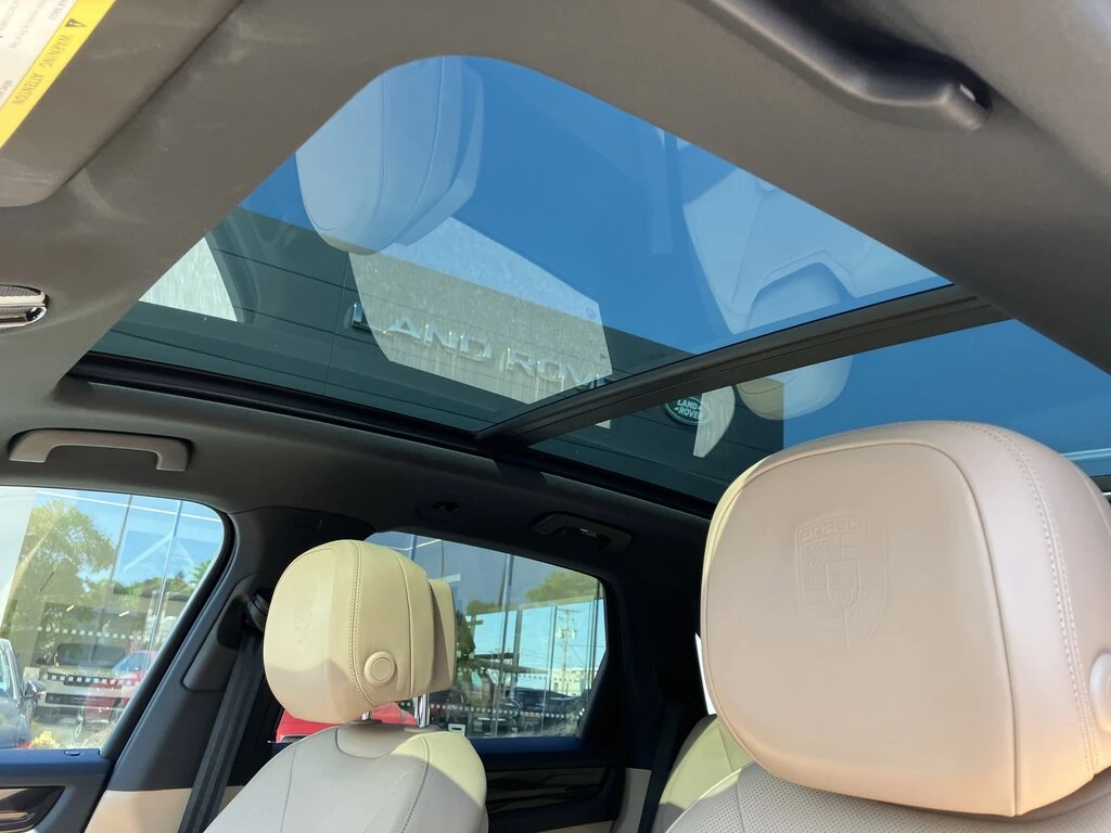 Porsche Cayenne BASE * BOSE* 360* CARFAX* ОПЦИЯ ЗА ФИНАНСИРАНЕ*  - изображение 8