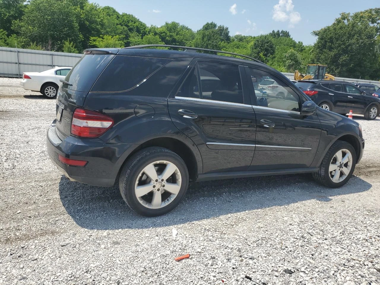 Mercedes-Benz ML 350  - изображение 4