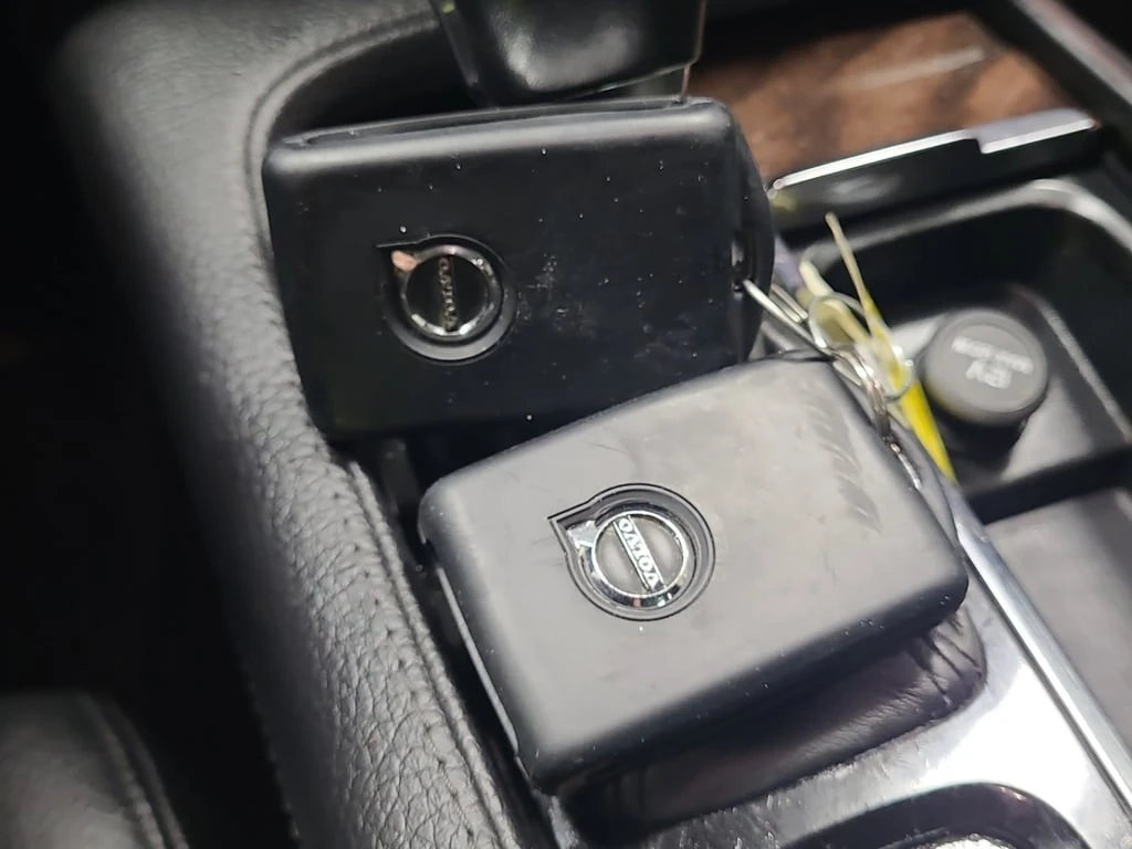 Volvo Xc90 * T6 MOMENTUM * CARFAX * ���� �� �������� | Mobile.bg � ����������� 8