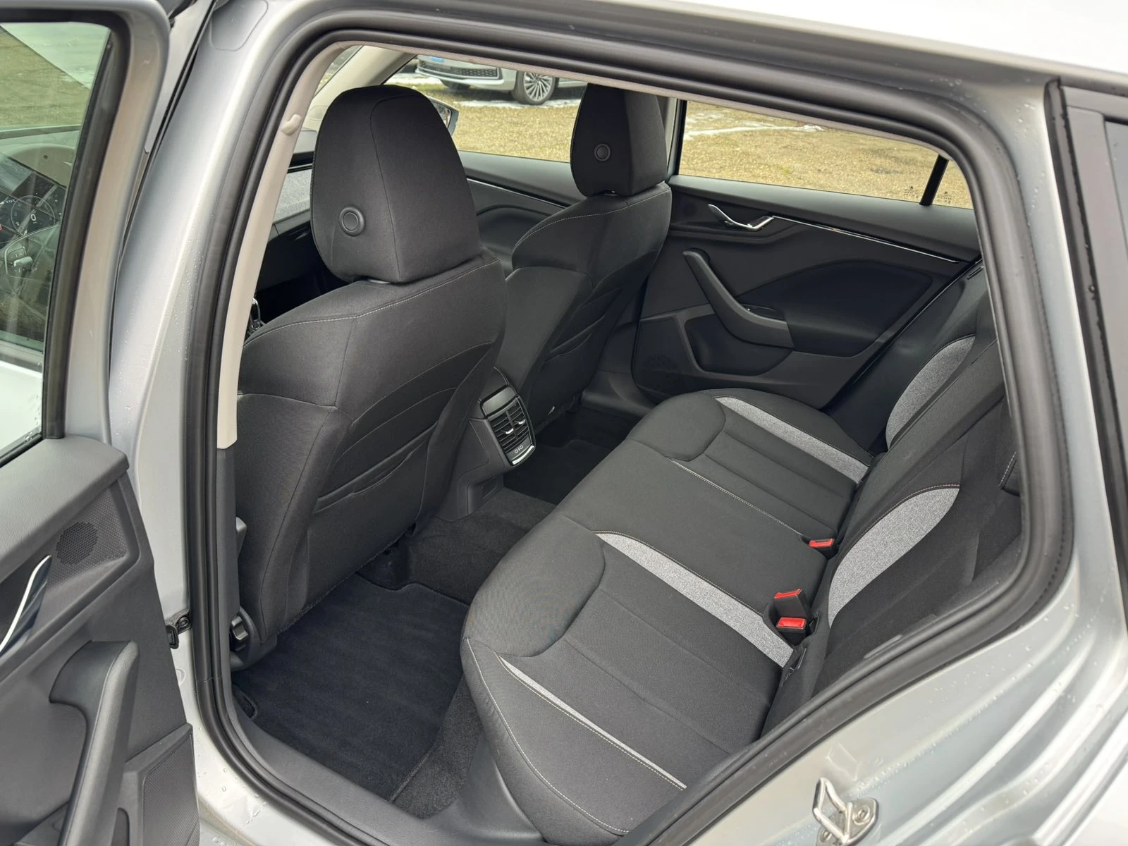 Skoda Kamiq 1.5 TSI 7 DSG Navi - изображение 7