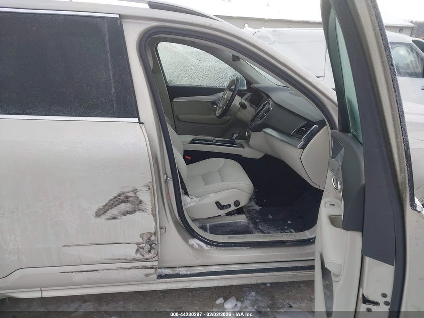 Volvo Xc90 2.0L I-4 DI, DOHC, VVT, TURBO, 250HP All Wheel - изображение 5