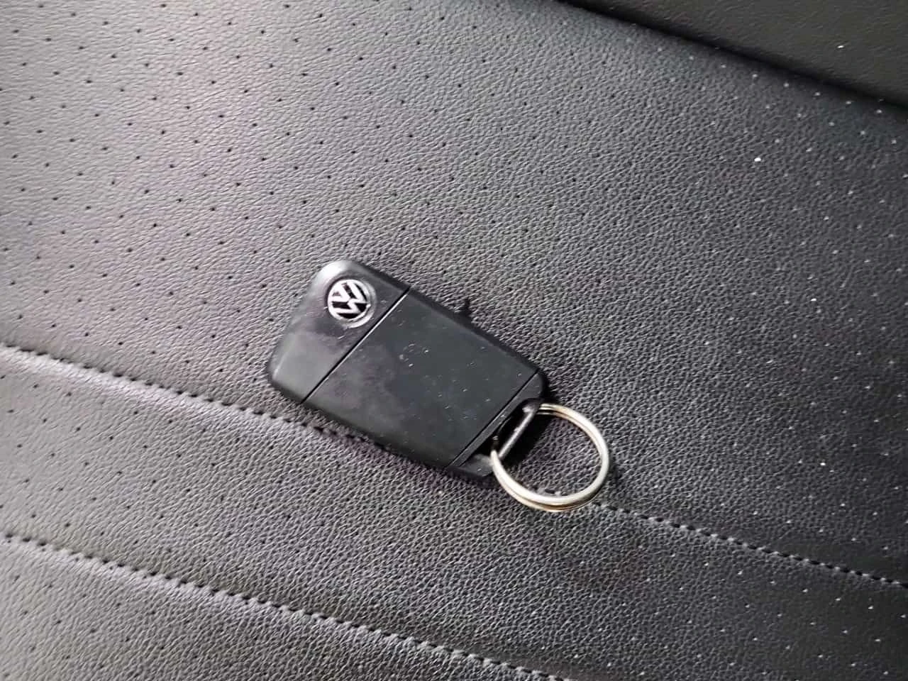 VW Tiguan COMFORTLINE R LINE BLACK EDITION/Пано/Подгрев, снимка 9 - Автомобили и джипове - 53740687