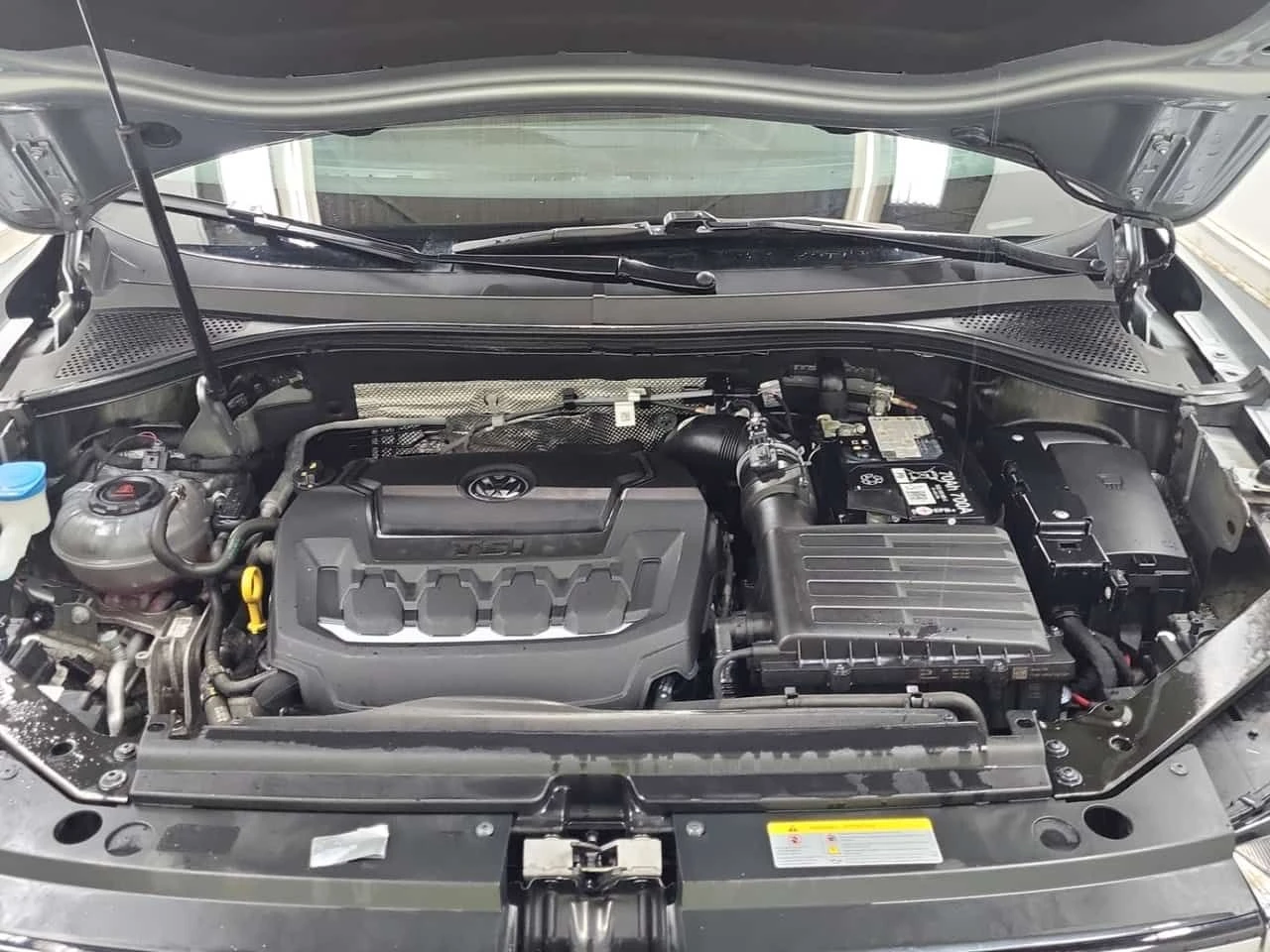 VW Tiguan COMFORTLINE R LINE BLACK EDITION/Пано/Подгрев, снимка 16 - Автомобили и джипове - 53740687