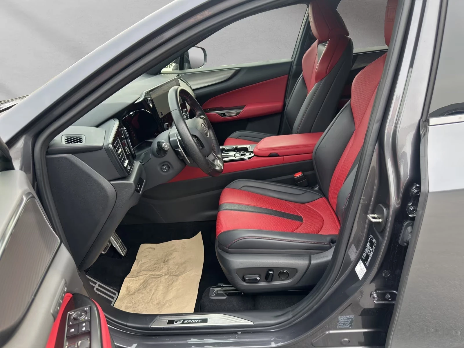 Lexus NX 450 h+ /4x4/309HP/F-SPORT/HUD/360/MEMO/NAVI/LED/441q, снимка 7 - Автомобили и джипове - 55008258
