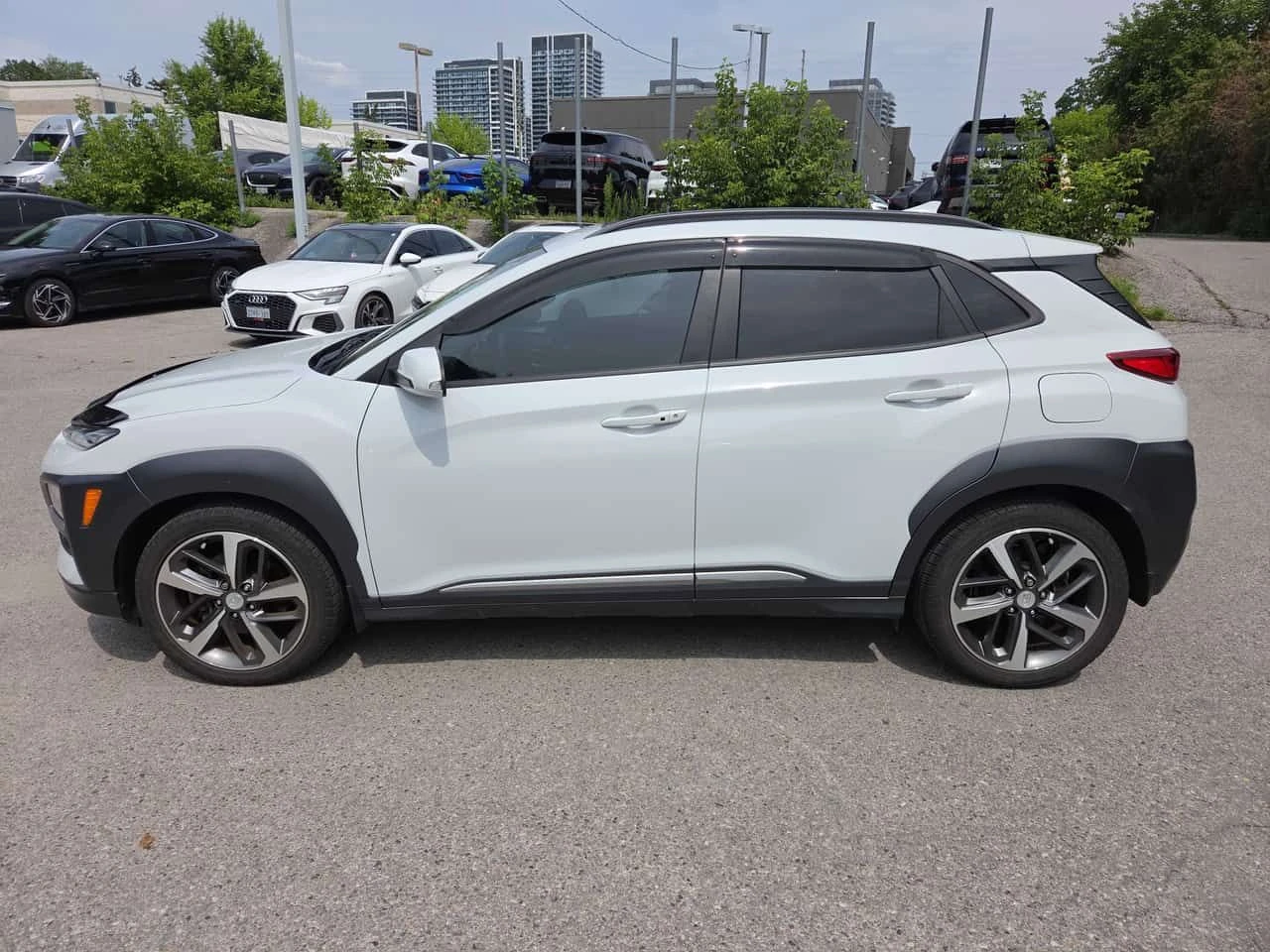 Hyundai Kona Ultimate | АВТОКРЕДИТ БЕЗ ПЪРВОНАЧАЛНА ВНОСКА | , снимка 2 - Автомобили и джипове - 55423629