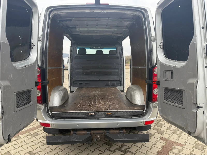 VW Crafter 2.5TDI, снимка 9 - Бусове и автобуси - 52714643