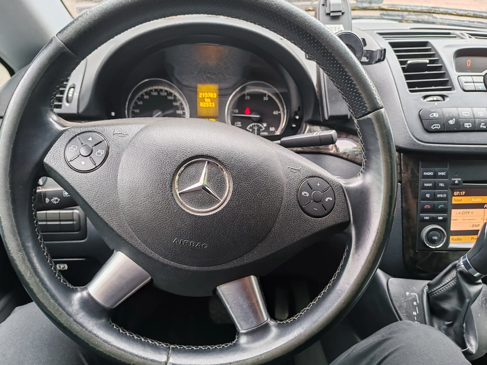 Mercedes-Benz Viano  - изображение 8