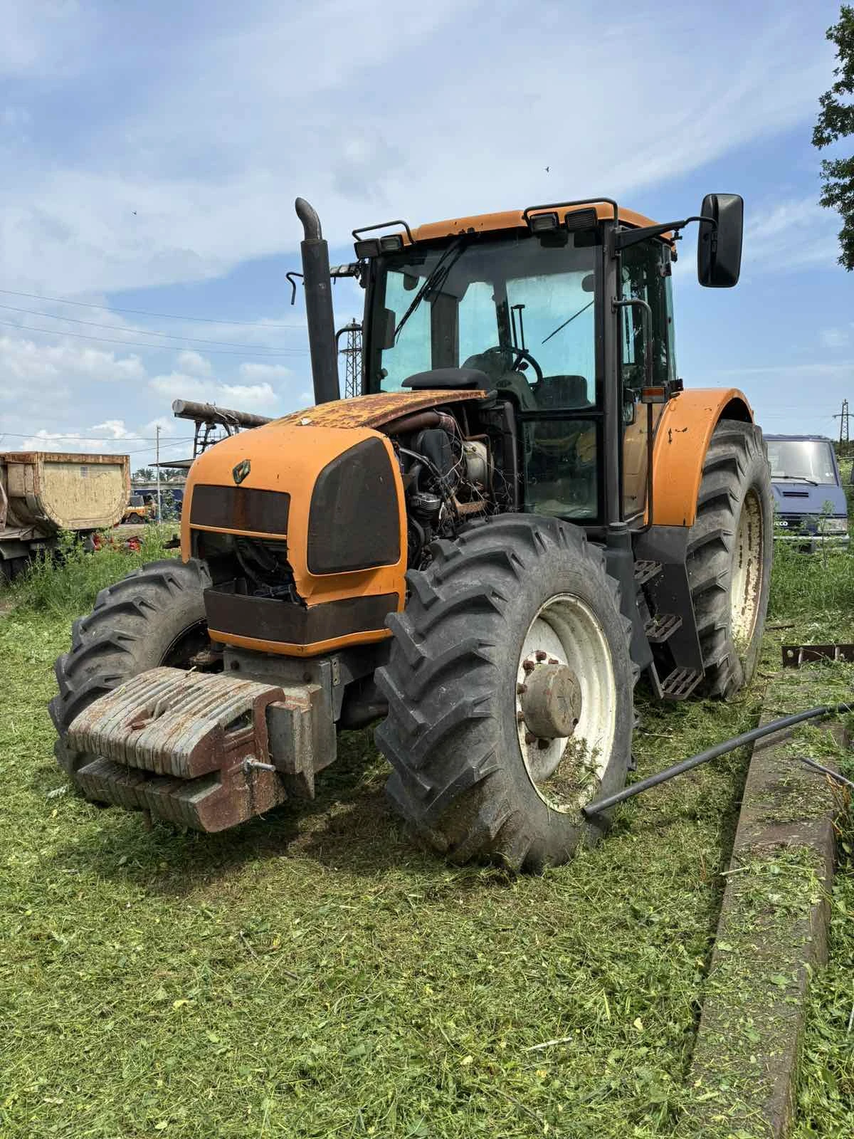 Трактор Renault Ares 620, снимка 2 - Селскостопанска техника - 54844688