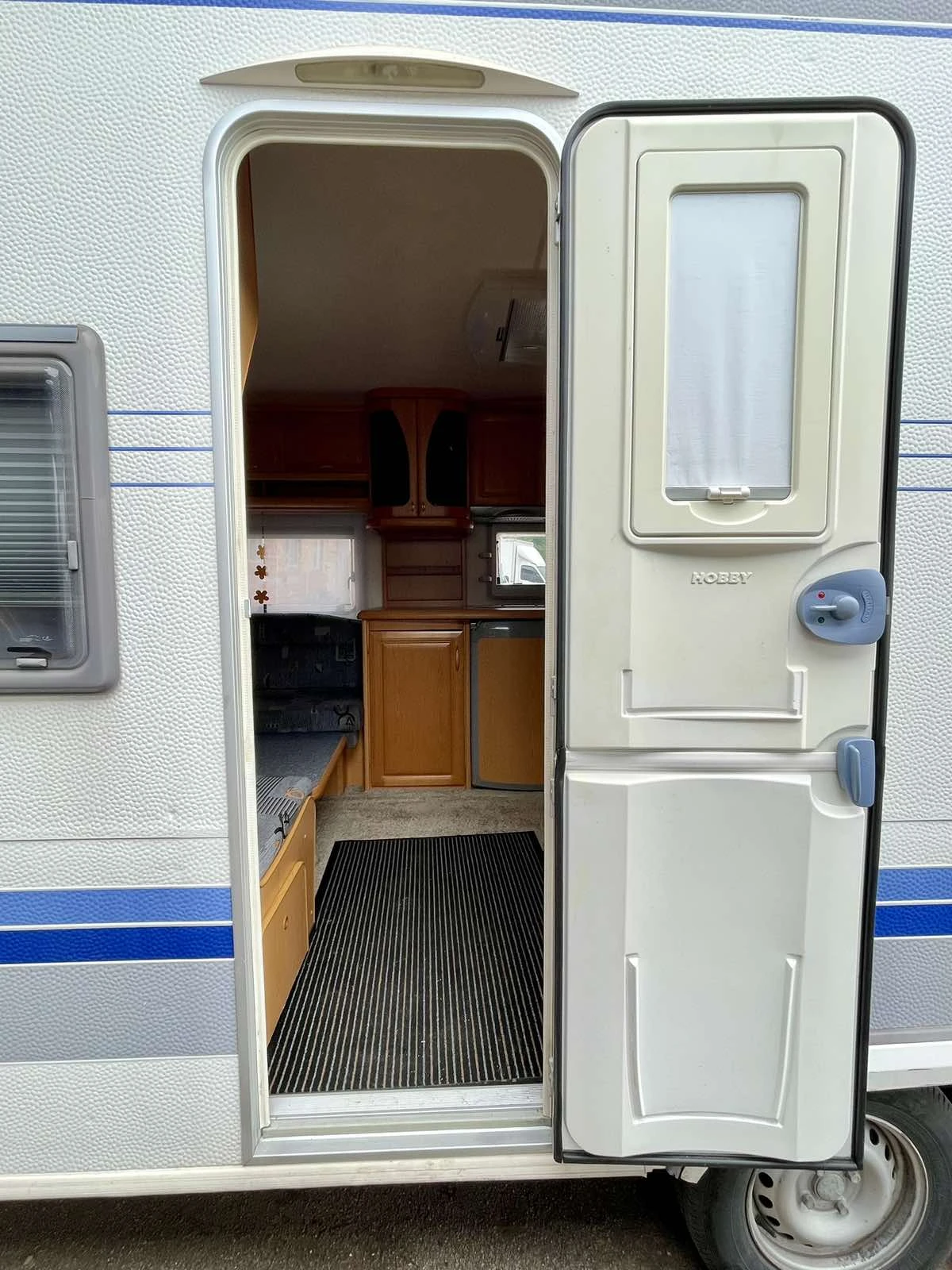 Каравана Hobby Prestige 610 - изображение 8