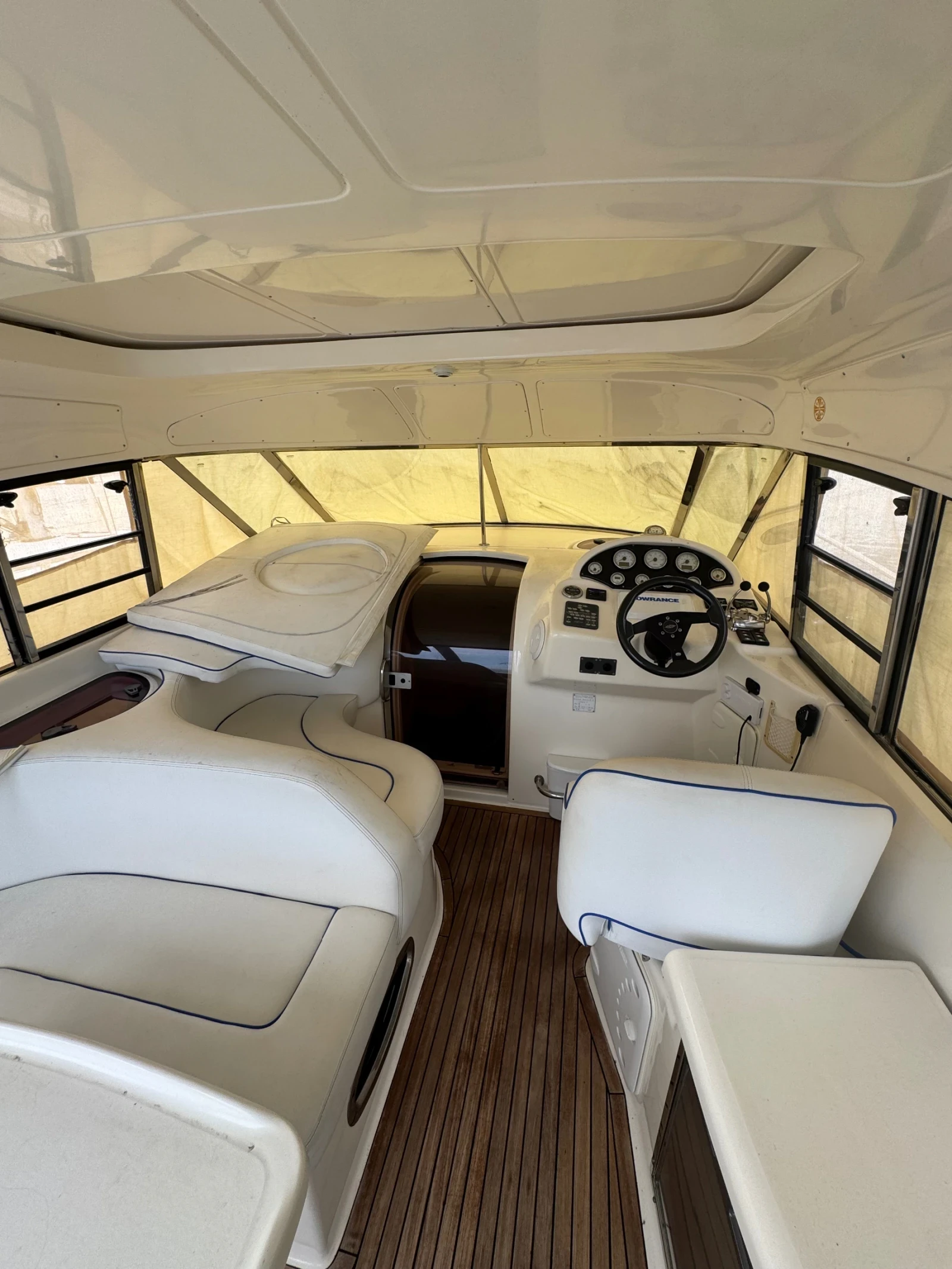 Моторна яхта Bavaria 33 Sport Hardtop - изображение 3