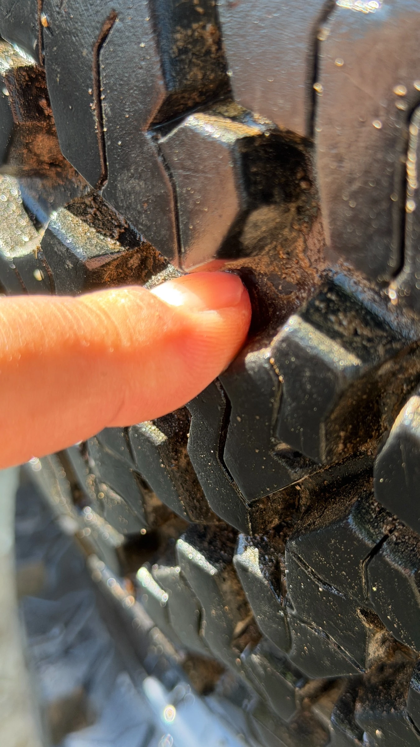 Гуми с джанти Maxxis 235/75R15, снимка 10 - Гуми и джанти - 54342468