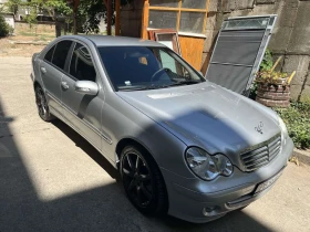 Mercedes-Benz C 220, снимка 2