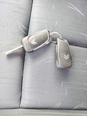 Citroen C4 1.6 HDi* 110к.с.* 6ск. - 8500 лв. - 59611571 13