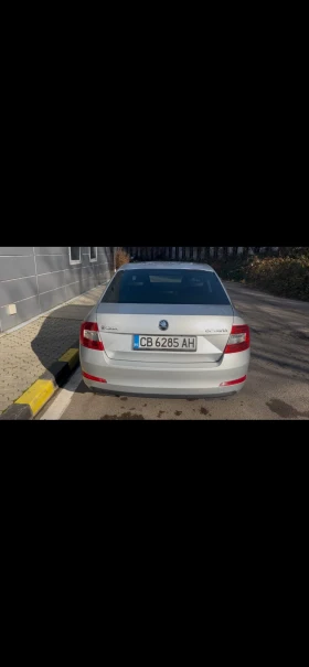 Skoda Octavia 2.0 TDI - 11000 € / 21514.13 лв. - 57336923 8