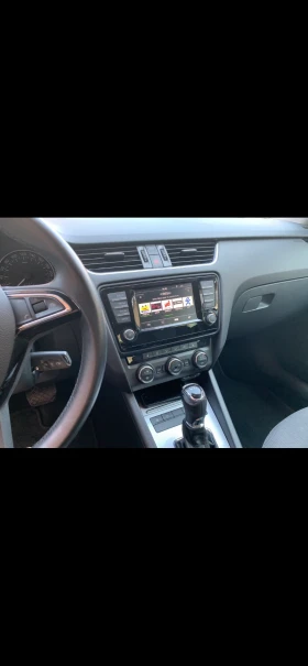 Skoda Octavia 2.0 TDI - 11000 € / 21514.13 лв. - 57336923 11