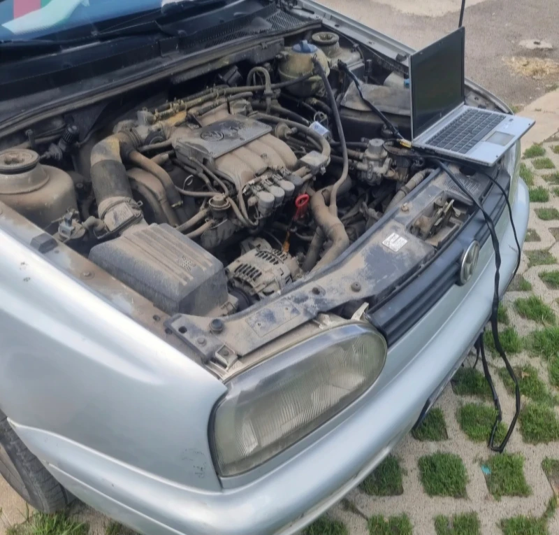 VW Golf, снимка 1 - Автомобили и джипове - 47484749