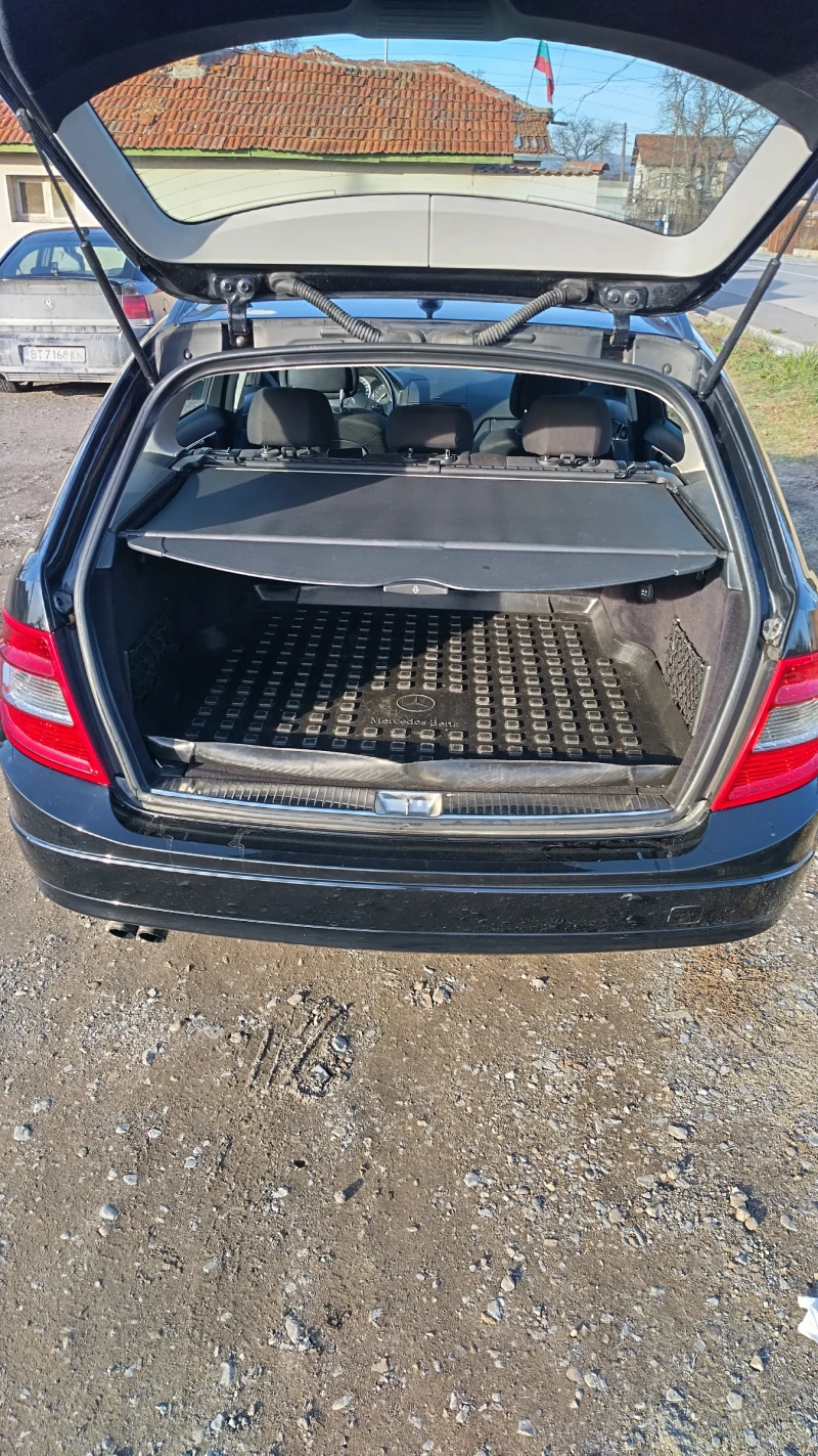 Mercedes-Benz C 180 156ks, снимка 9 - Автомобили и джипове - 48027247