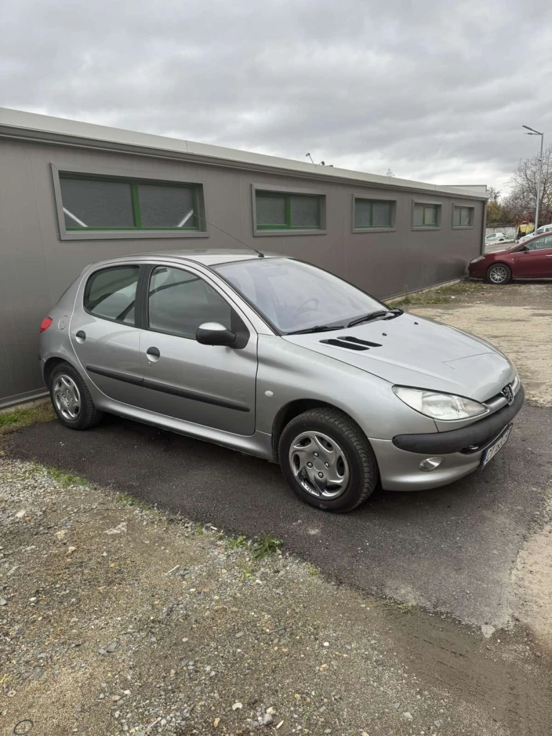 Peugeot 206 1.4 ГАЗ, снимка 3 - Автомобили и джипове - 48179233