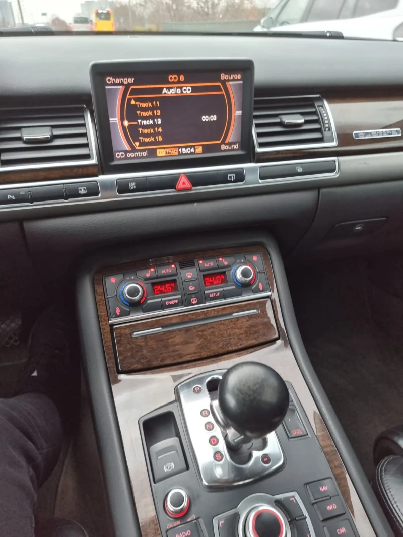 Audi A8 4.2, снимка 8 - Автомобили и джипове - 48370500