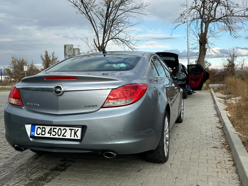 Opel Insignia  2.0T 220hp, снимка 6 - Автомобили и джипове - 48423729