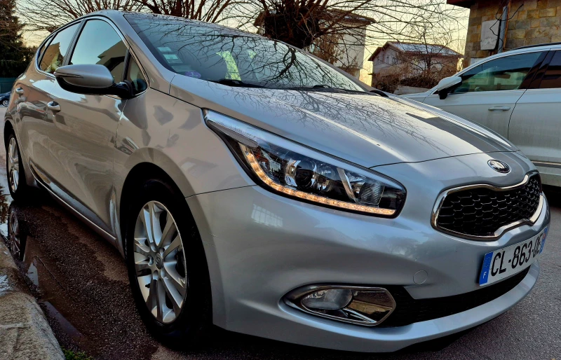 Kia Ceed 1.6i-6speed-верига-LIMITED, снимка 6 - Автомобили и джипове - 48731829