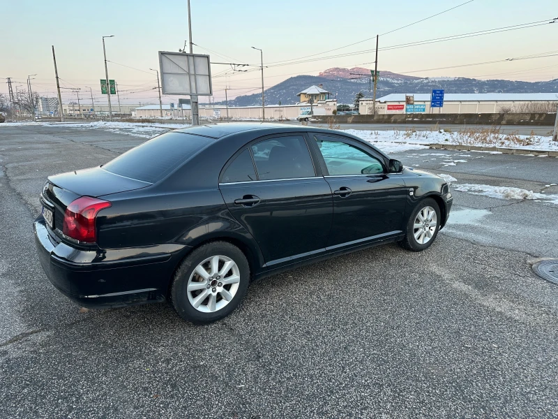 Toyota Avensis 2.0 D4D, снимка 7 - Автомобили и джипове - 49210345