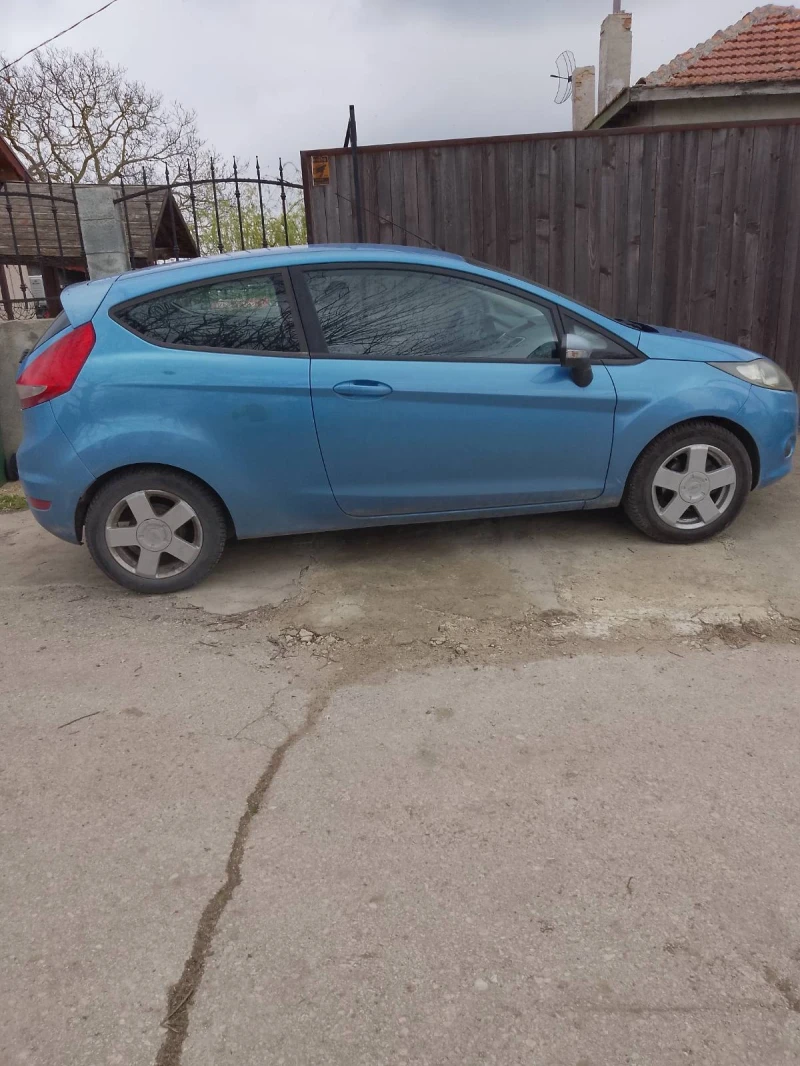 Ford Fiesta 1.2 LPG  82 кс, снимка 3 - Автомобили и джипове - 51996294