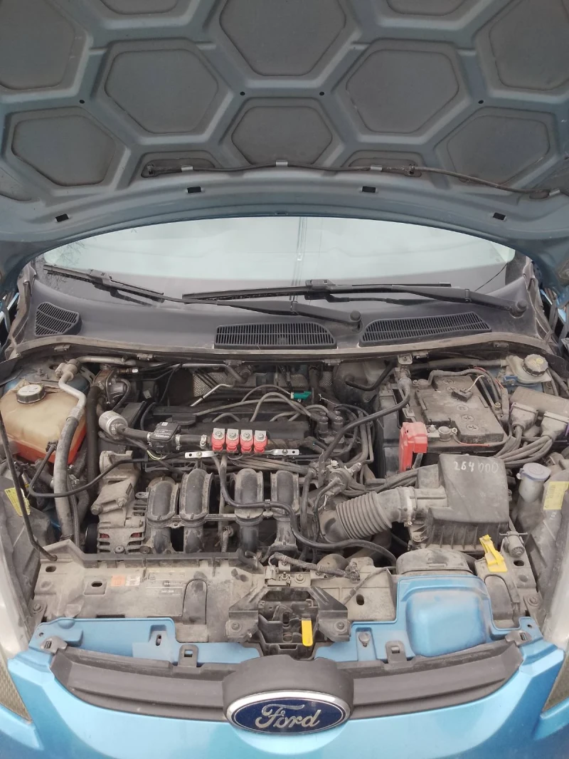 Ford Fiesta 1.2 LPG  82 кс, снимка 8 - Автомобили и джипове - 51996294