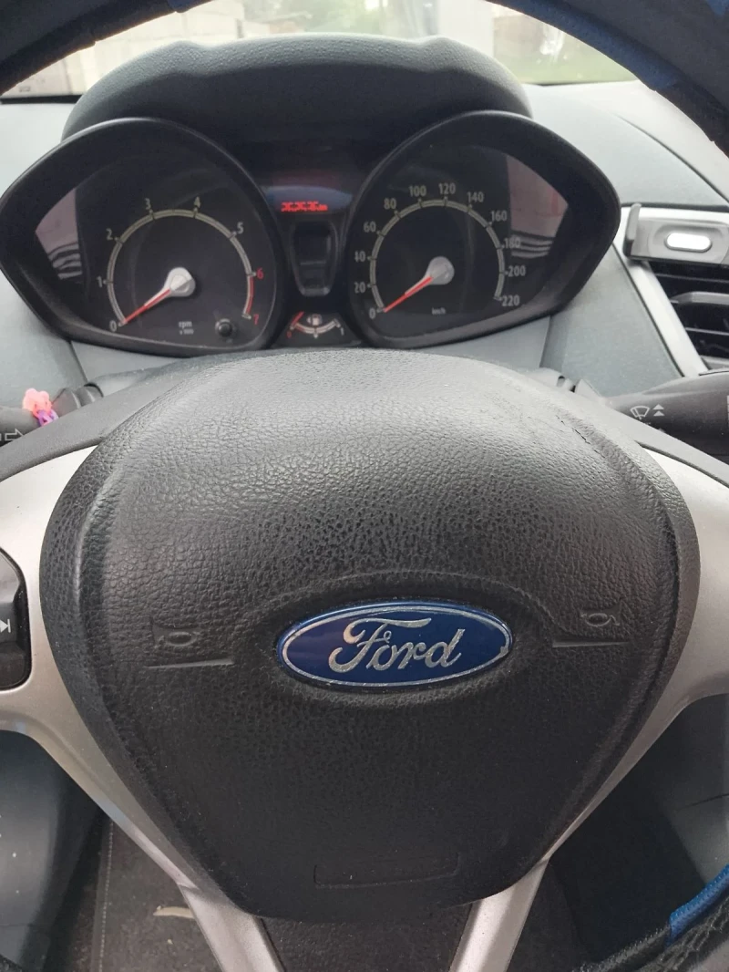 Ford Fiesta 1.2 LPG  82 кс, снимка 7 - Автомобили и джипове - 51996294