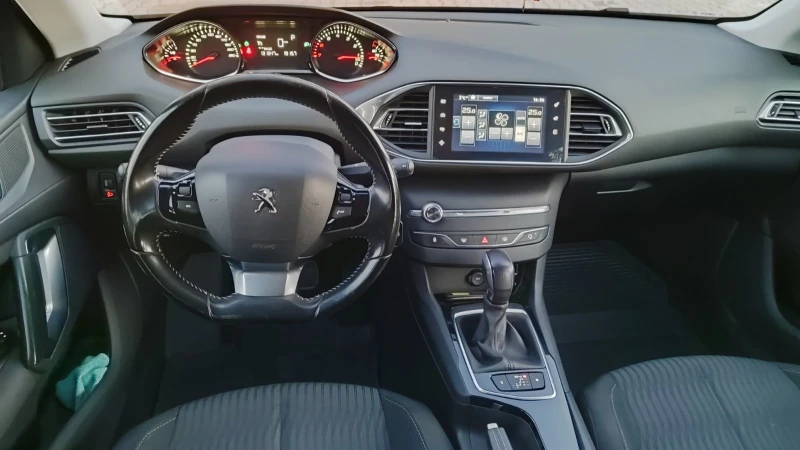 Peugeot 308 SW 1.2 i THP (130HP) AT-6 N1, снимка 9 - Автомобили и джипове - 50948788