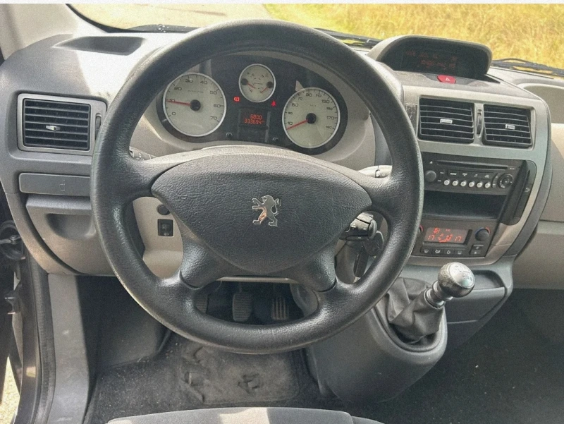 Peugeot Expert, снимка 16 - Автомобили и джипове - 52541616