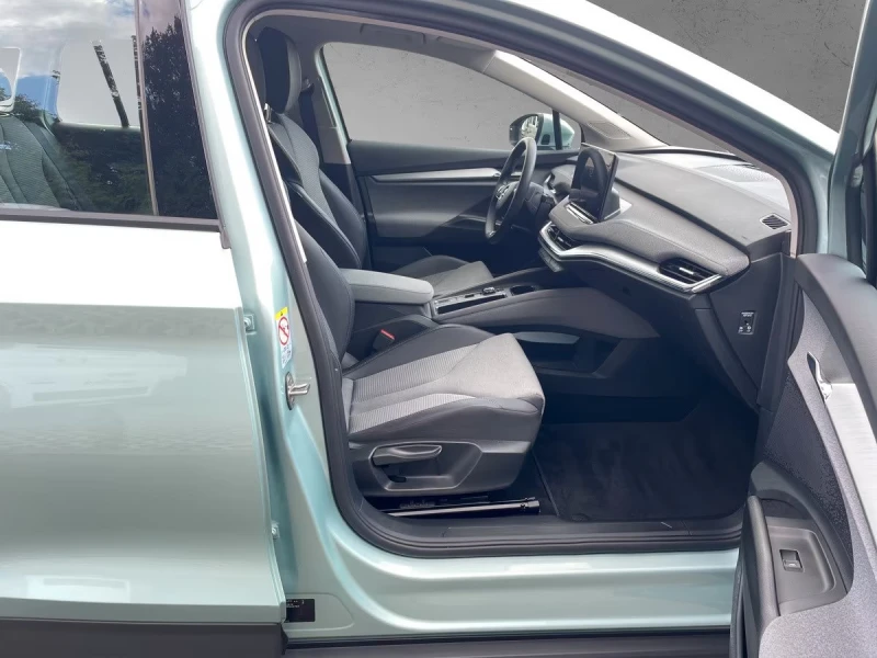 Skoda Enyaq iV60/179HP/LOFT/MATRIX/NAVI/CAM/LED/KLESS/449g, снимка 13 - Автомобили и джипове - 52086920