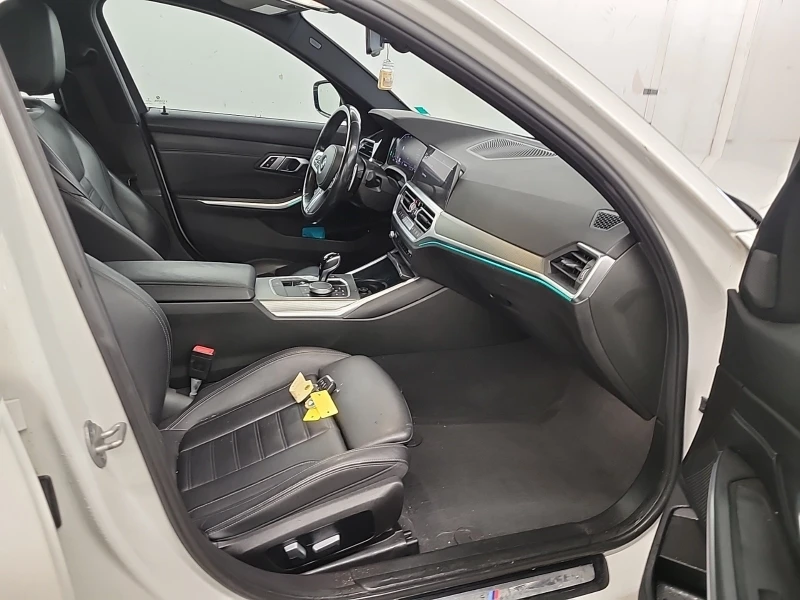 BMW 330 М PACK * * ИЗРЯДНО ОБСЛУЖВАНЕ * * БЕЗ ИНЦИДЕНТИ * , снимка 8 - Автомобили и джипове - 53027049