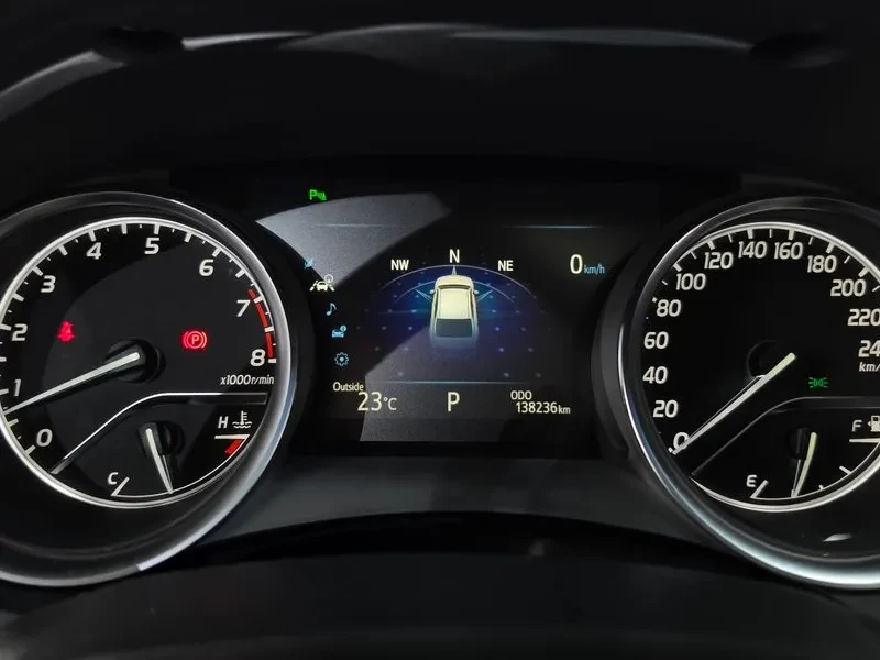 Toyota Camry (Xv70) 2.5, снимка 8 - Автомобили и джипове - 56357415