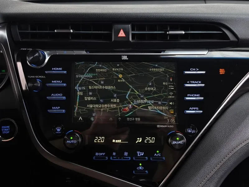 Toyota Camry (Xv70) 2.5, снимка 14 - Автомобили и джипове - 56357415