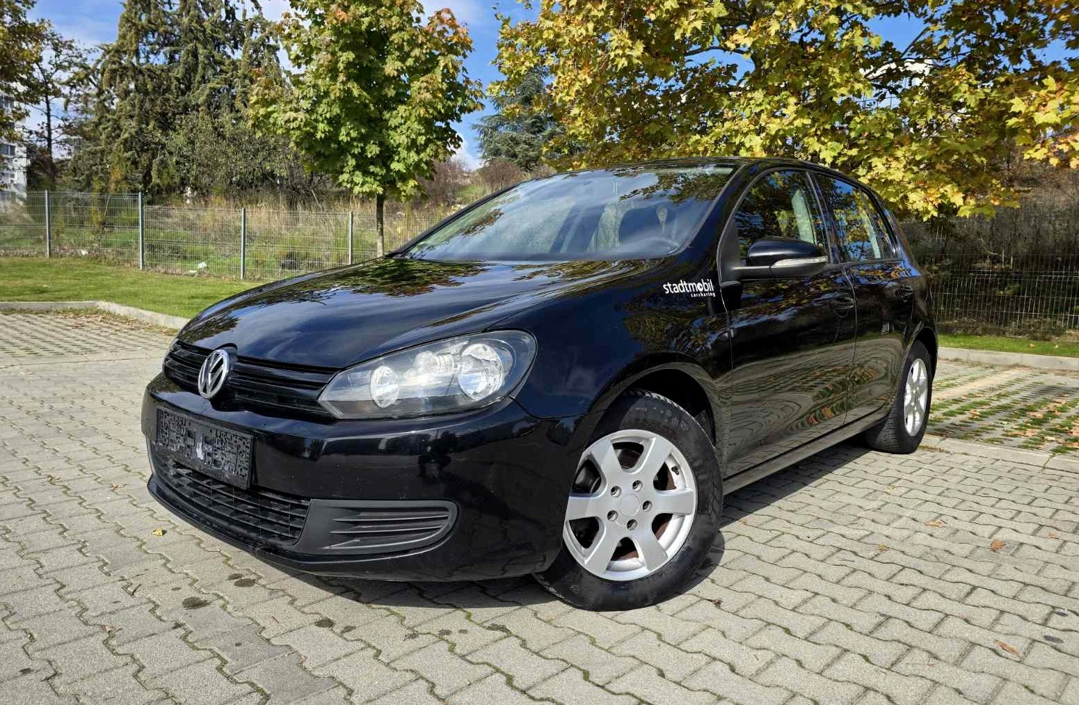 VW Golf ПРОМО ЦЕНА/КАТО НОВ/105hp/NAVI/КАМЕРА, снимка 1