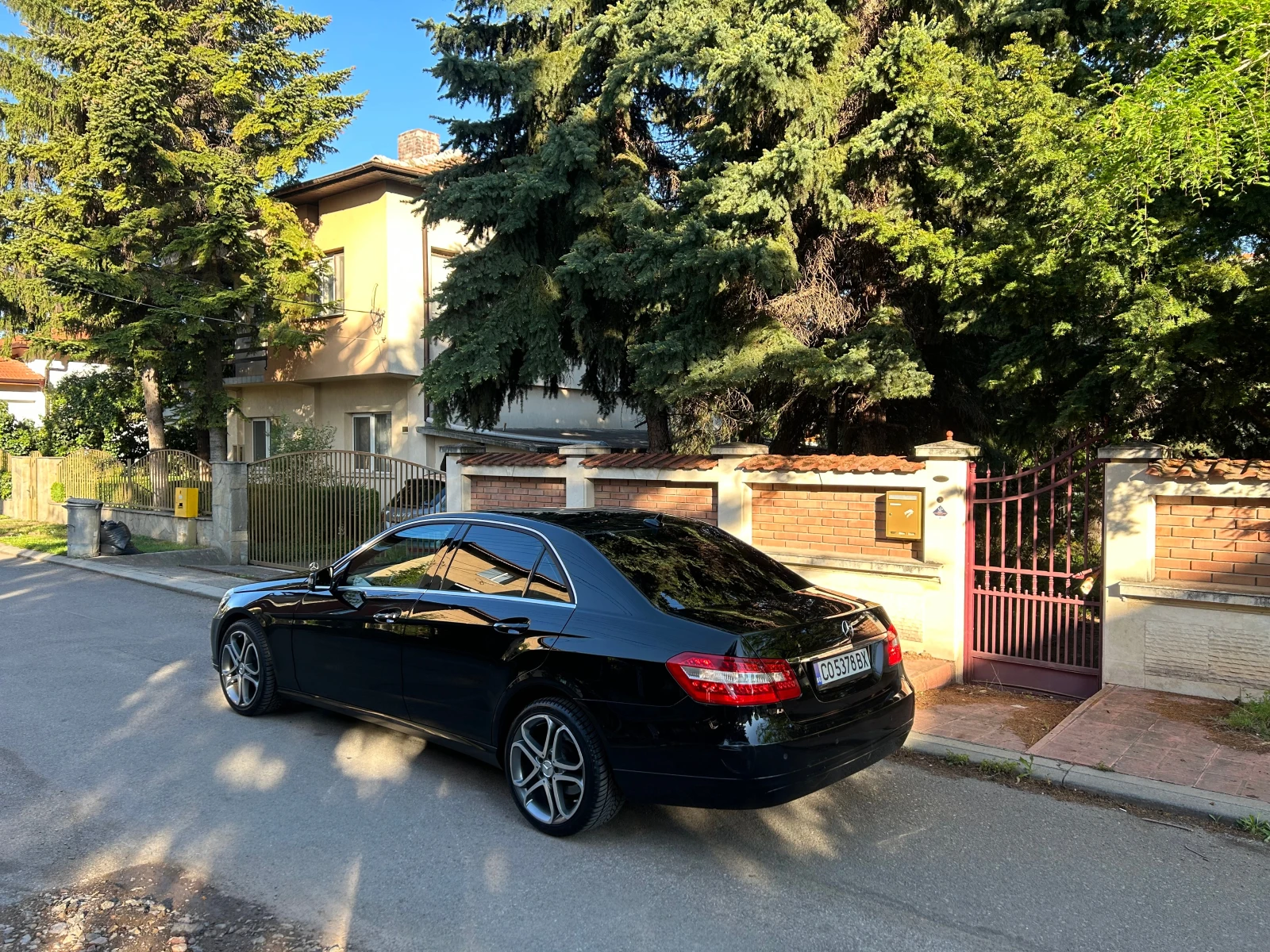 Mercedes-Benz E 200  2.2 NAVI KOJA AVTOMAT - изображение 5