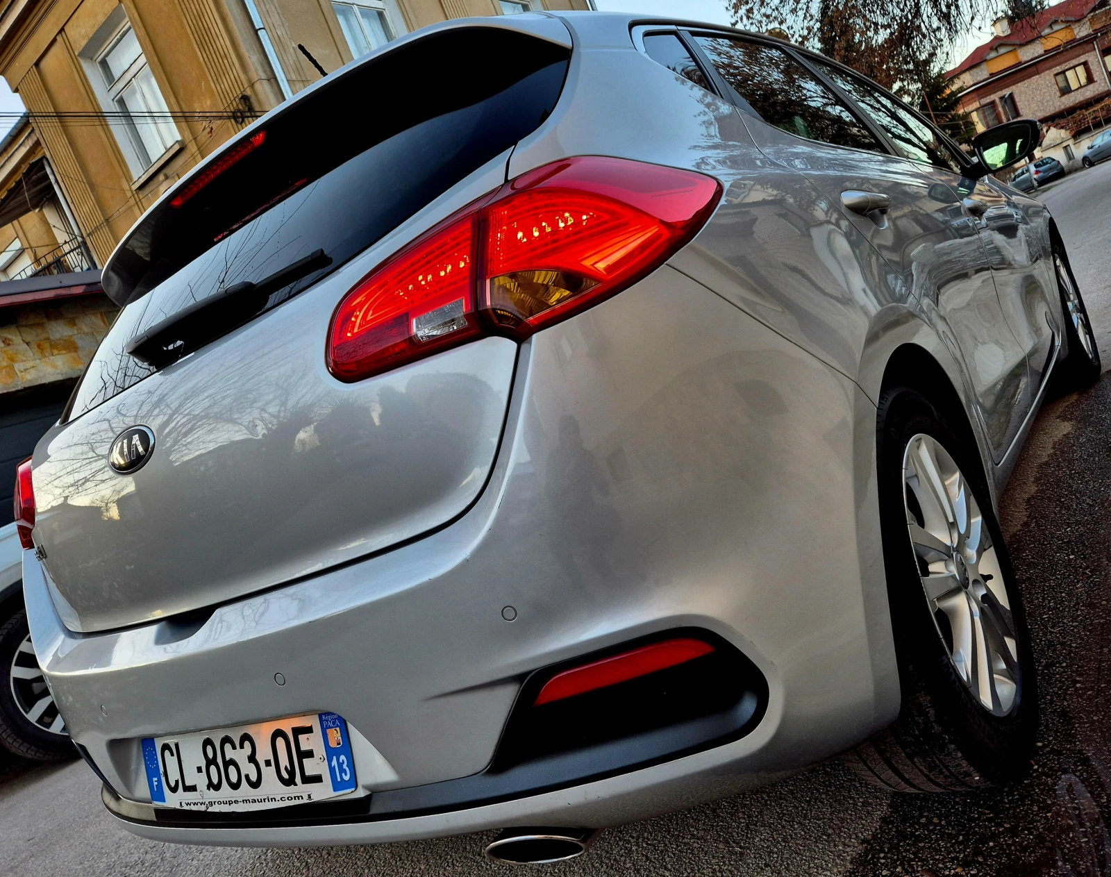 Kia Ceed 1.6i-6speed-верига-LIMITED - изображение 9