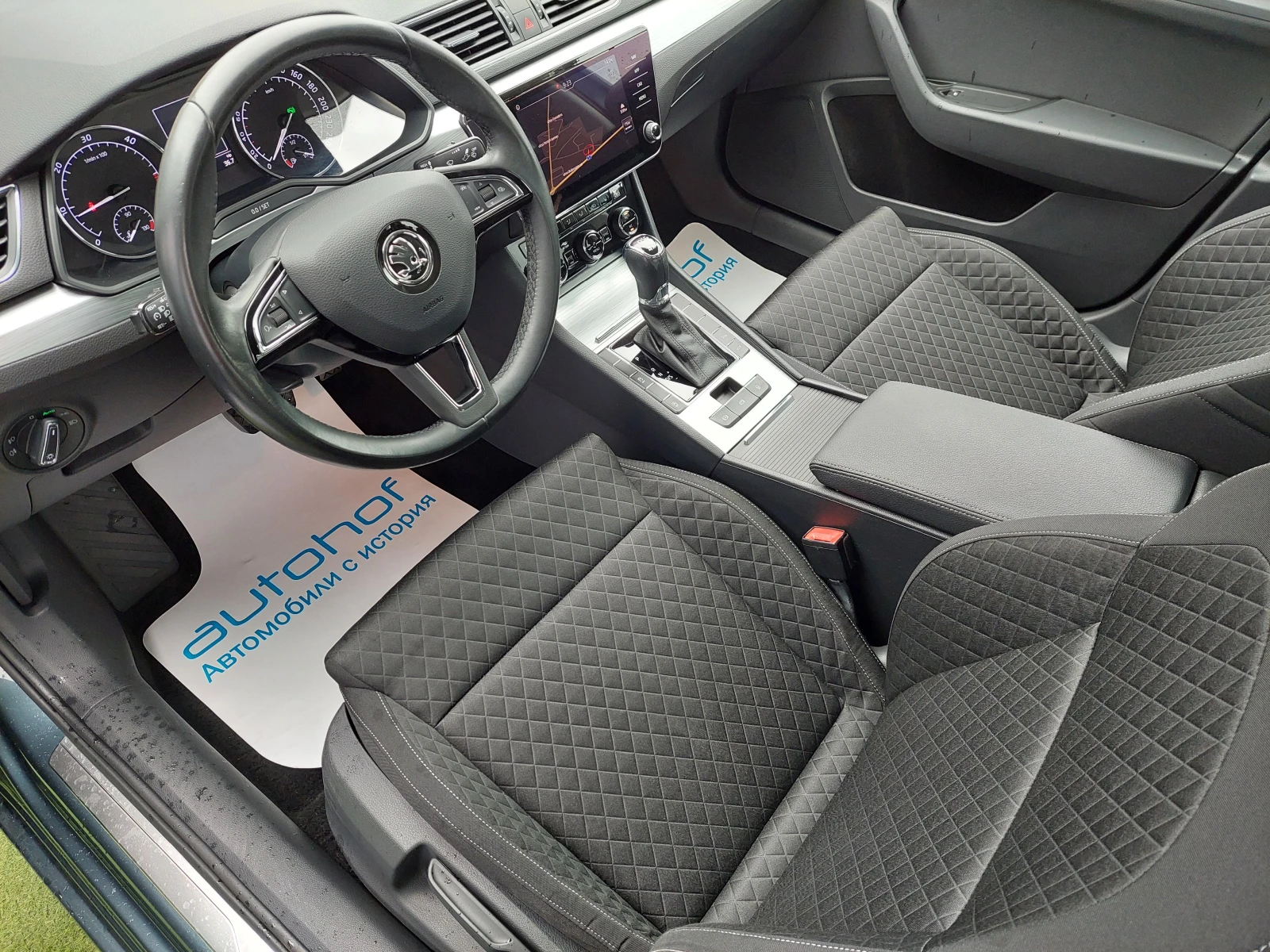 Skoda Superb 2.0TDI/190k.c./7AT/4x4 - изображение 7