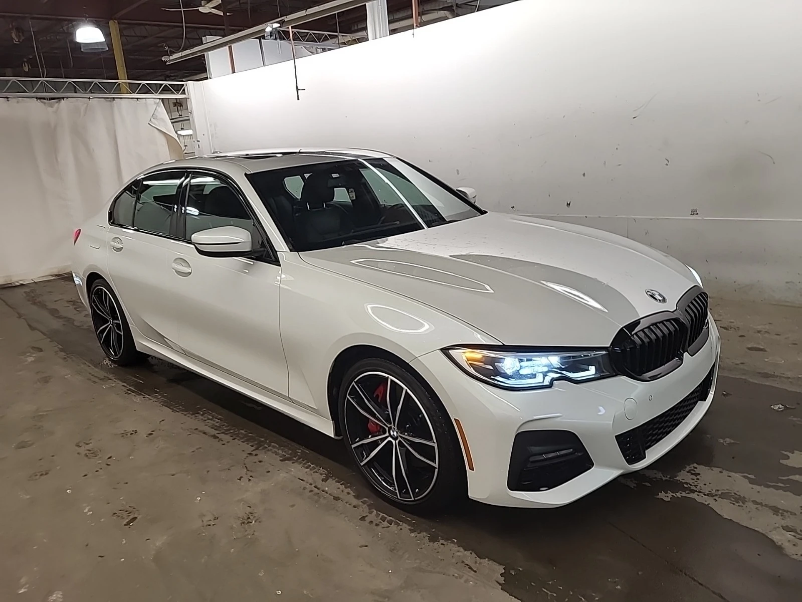 BMW 330 М PACK * * ИЗРЯДНО ОБСЛУЖВАНЕ * * БЕЗ ИНЦИДЕНТИ *  - изображение 3