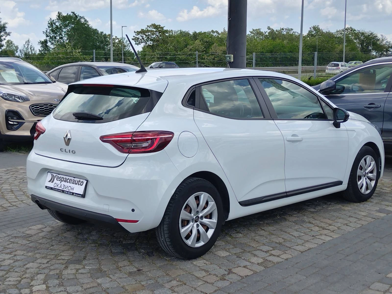 Renault Clio 1.0TCe/ 100к.с./Life, снимка 4 - Автомобили и джипове - 54770273