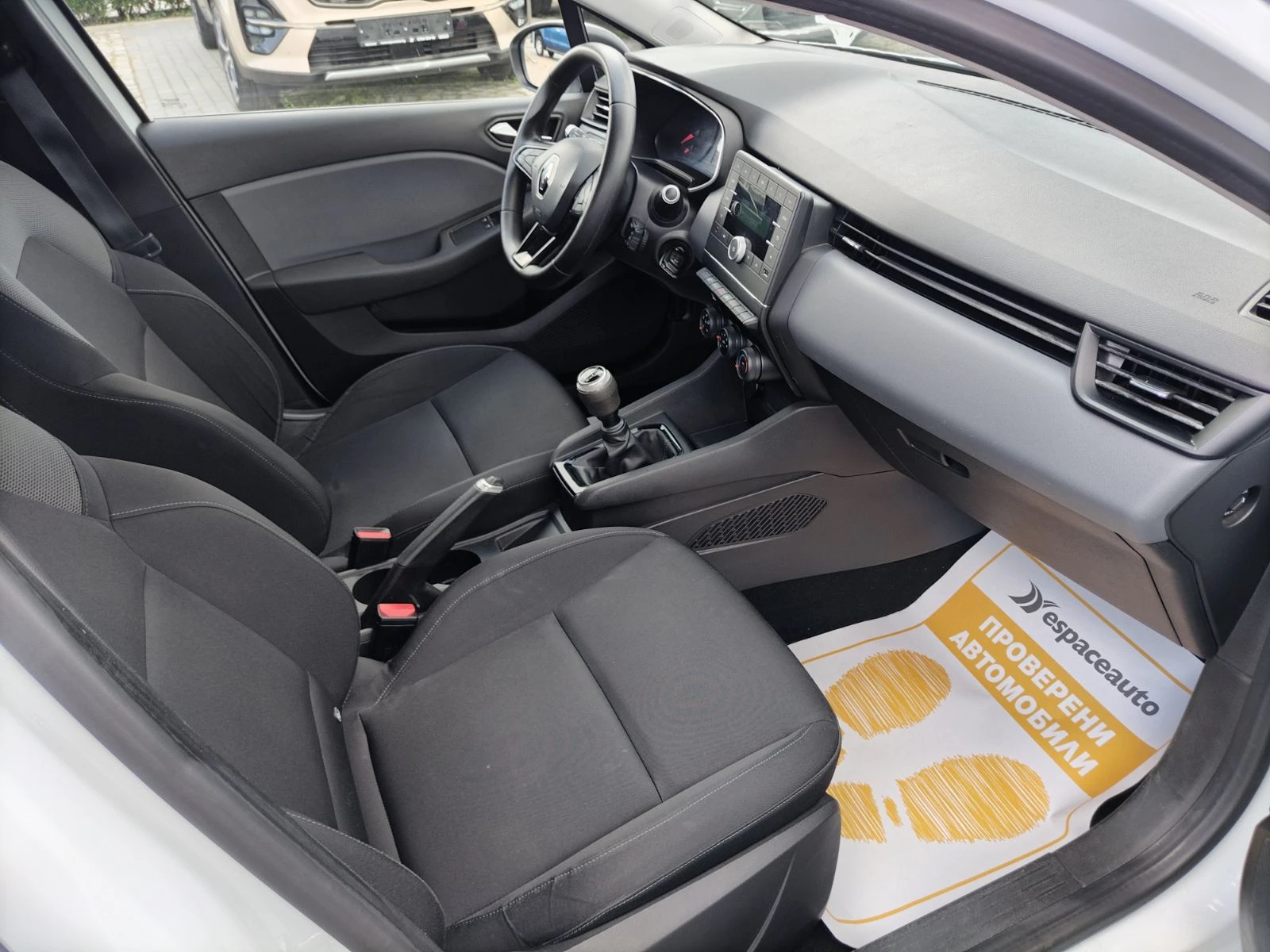 Renault Clio 1.0TCe/ 100к.с./Life, снимка 13 - Автомобили и джипове - 54770273