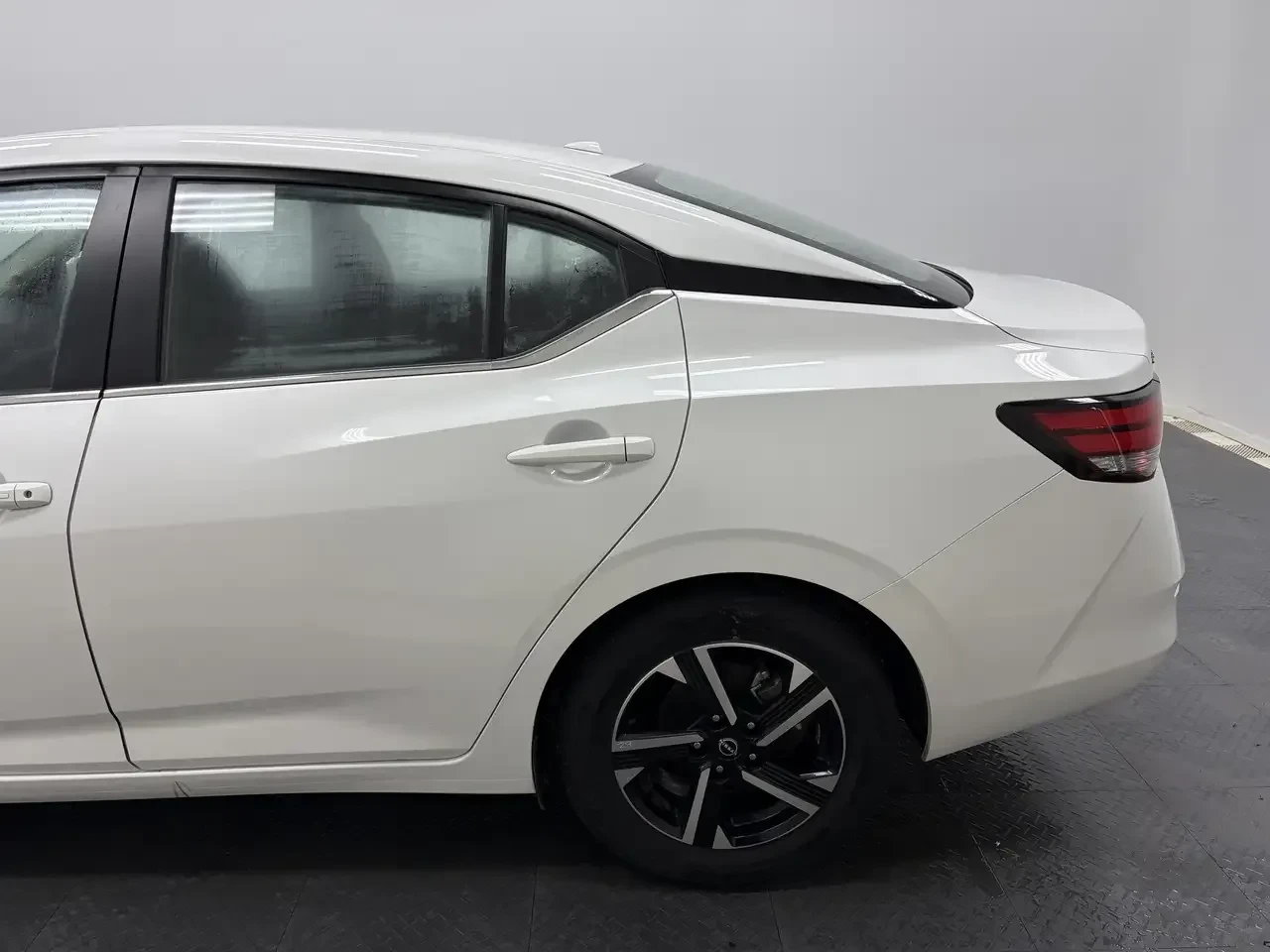 Nissan Sentra SV | 25K km | CARPLAY | ADAPTIVE CRUISE | ������ � | Mobile.bg � ����������� 3