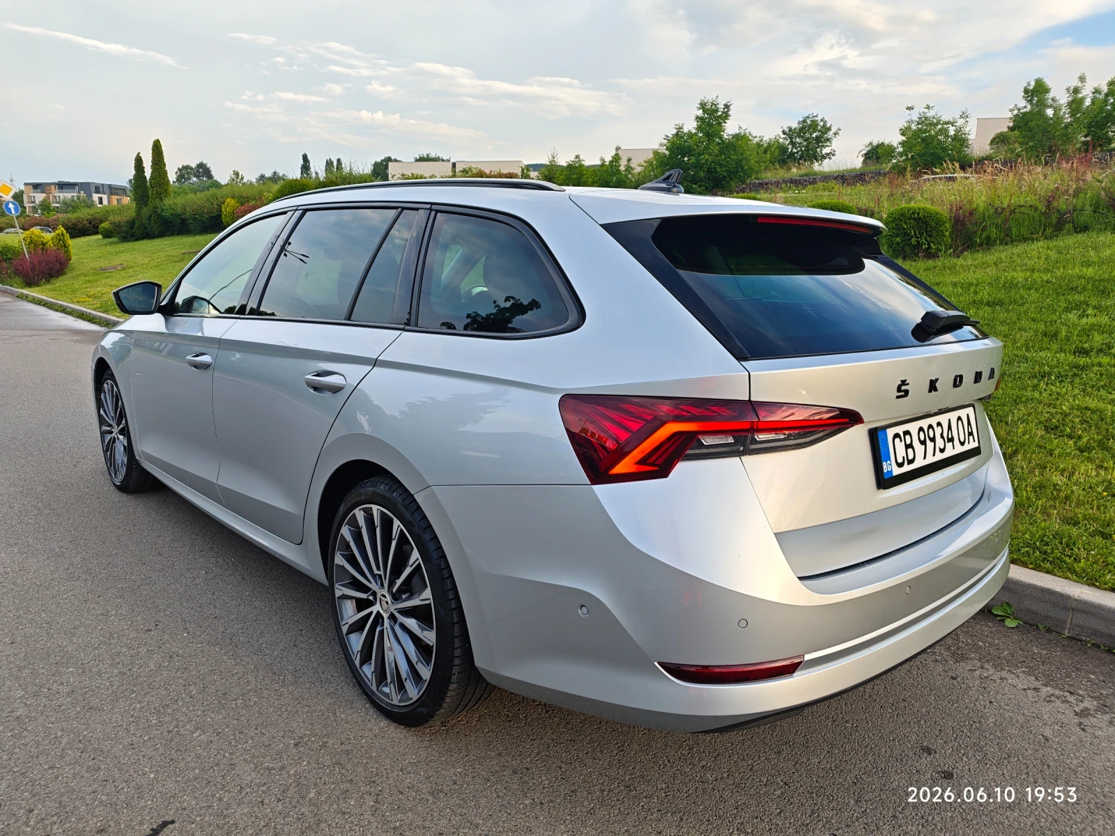 Skoda Octavia 2.0TDI 150к.с. 4х4 HEAD UP DISPLAY, MATRIX, AUTOMA, снимка 9 - Автомобили и джипове - 54858988