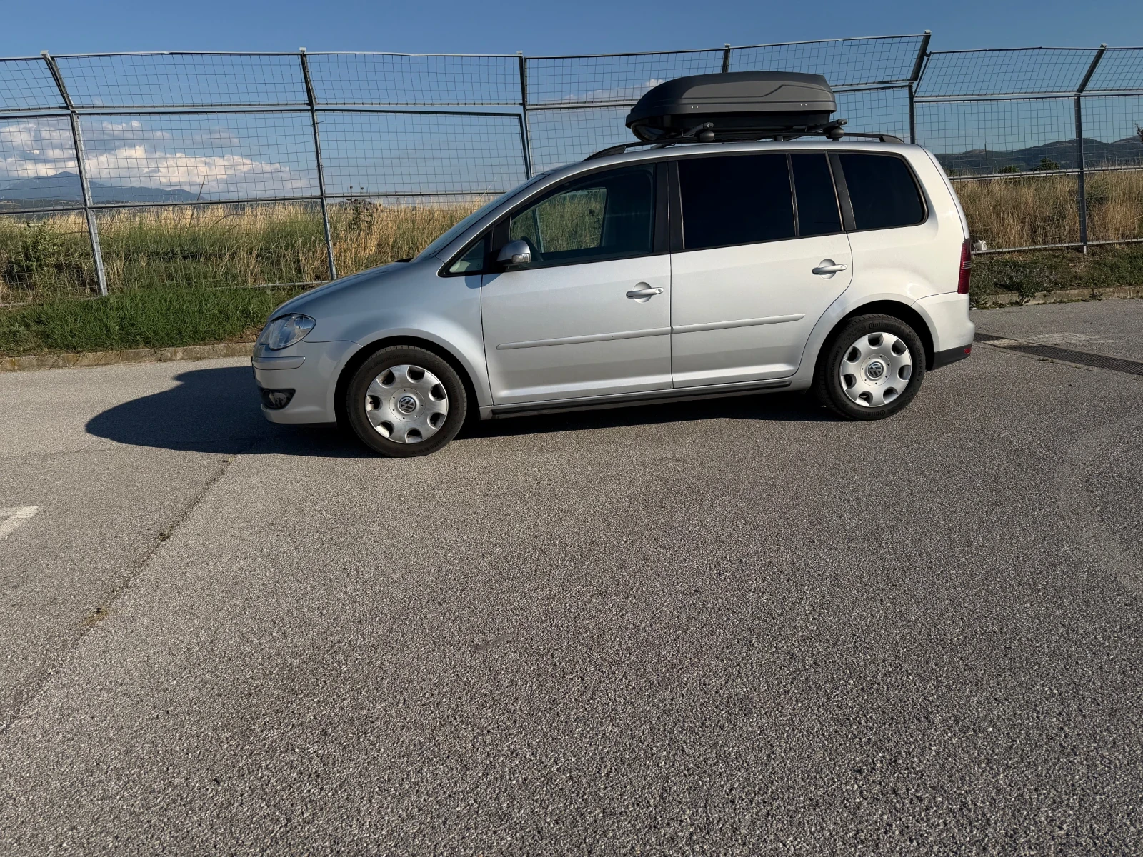 VW Touran, снимка 2 - Автомобили и джипове - 55225255