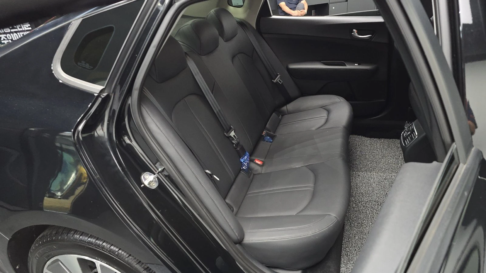Kia K5 2.0* KEYLESS* КРАЙНА ЦЕНА, снимка 11 - Автомобили и джипове - 55318949