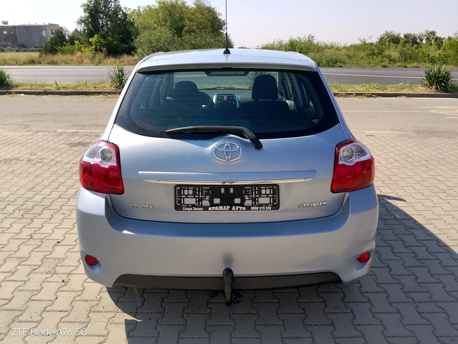 Toyota Auris 1.2i, снимка 4 - Автомобили и джипове - 55574910