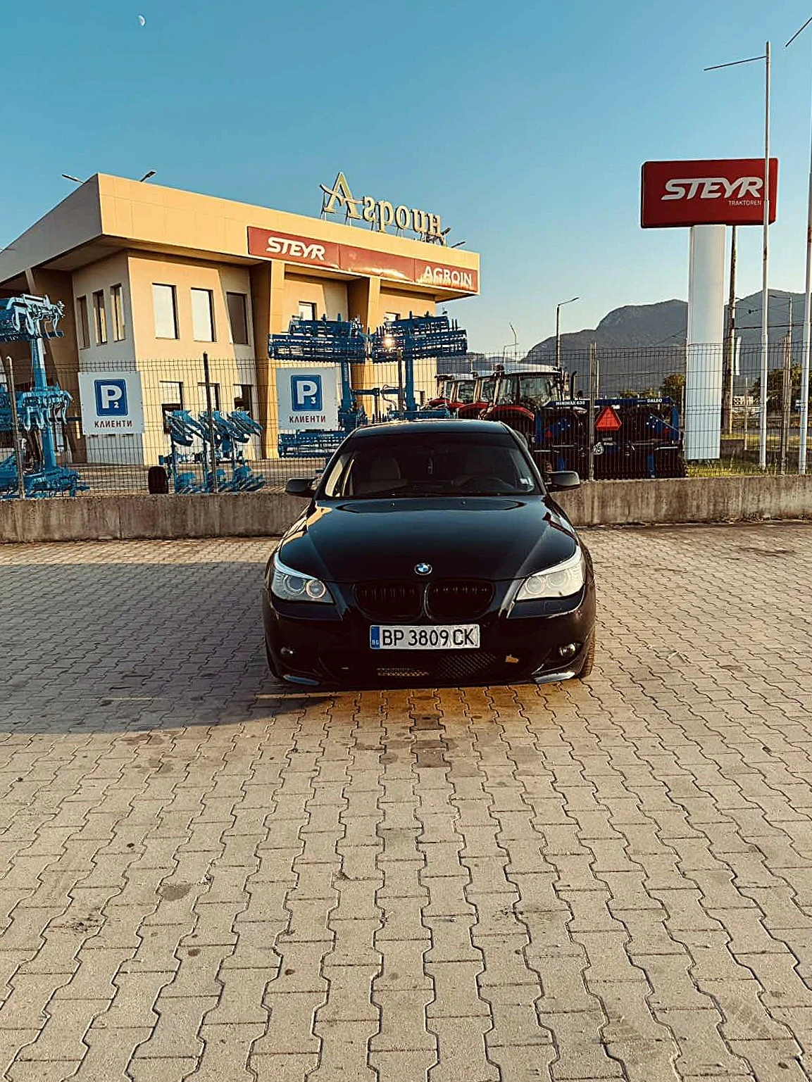 BMW 525